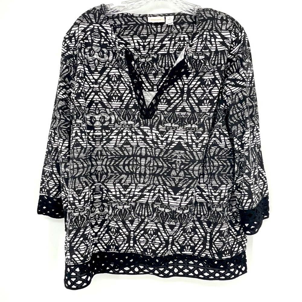Chico's Geometric Print Lace Trim Cut Out Blouse Black & White Size 12